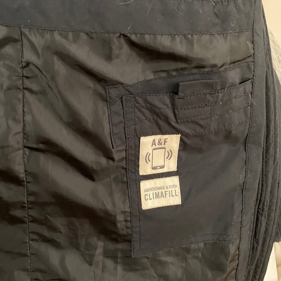 Knee length black puffer coat, Abercrombie - Picture 7 of 8